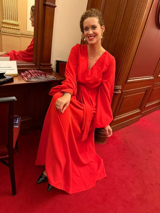 Ceny Thálie 2025: Kateřina Pechová v šatech Machač