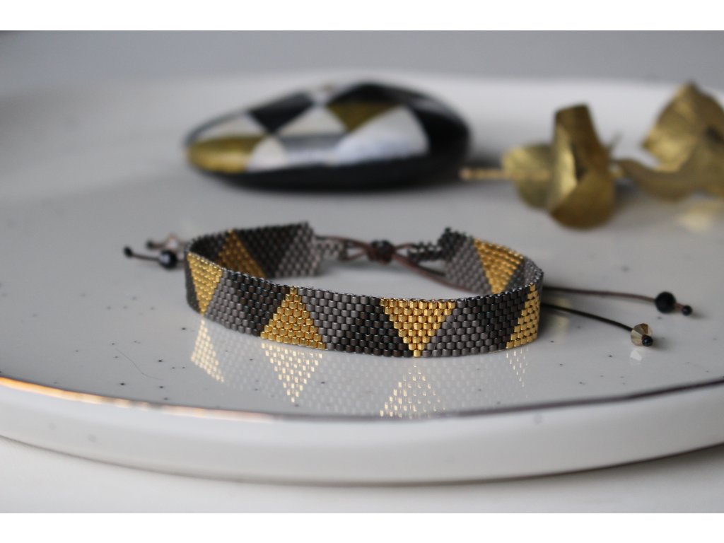 Autorký šitý Miyuki náramek Triangles Premium