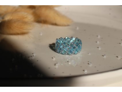 Aqua - miyuki tila prsten  Agua – Miyuki Tila prsten, ručně šitý korálkový prstýnek