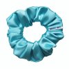 Azurová  Saténová scrunchie gumička