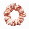 Saténová scrunchie gumička do vlasů - Lososová