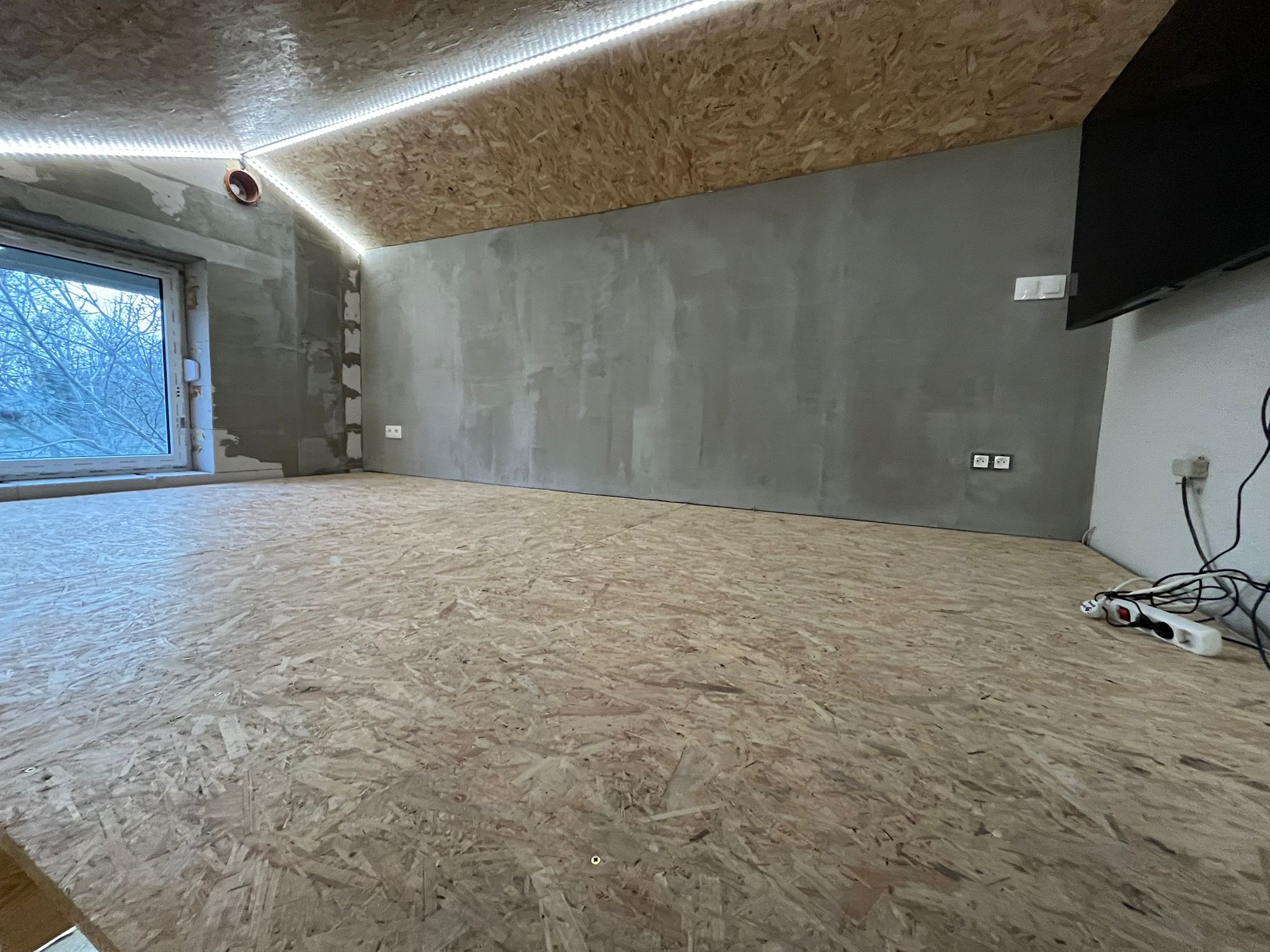Prostor studia Podhubáreň před realizací