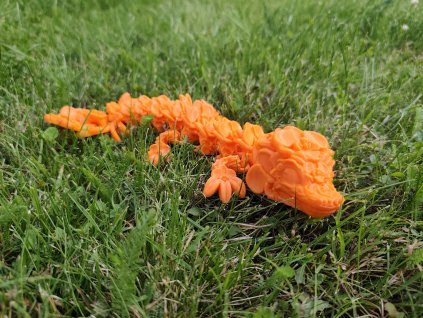 🌸🐉 Orchidejový dráček z 3D tiskárny – 3D tištěná hračka a fantasy dekorace pro děti i dospělé Designová česká tvorba – pohyblivý fantasy drak inspirovaný orchidejemi