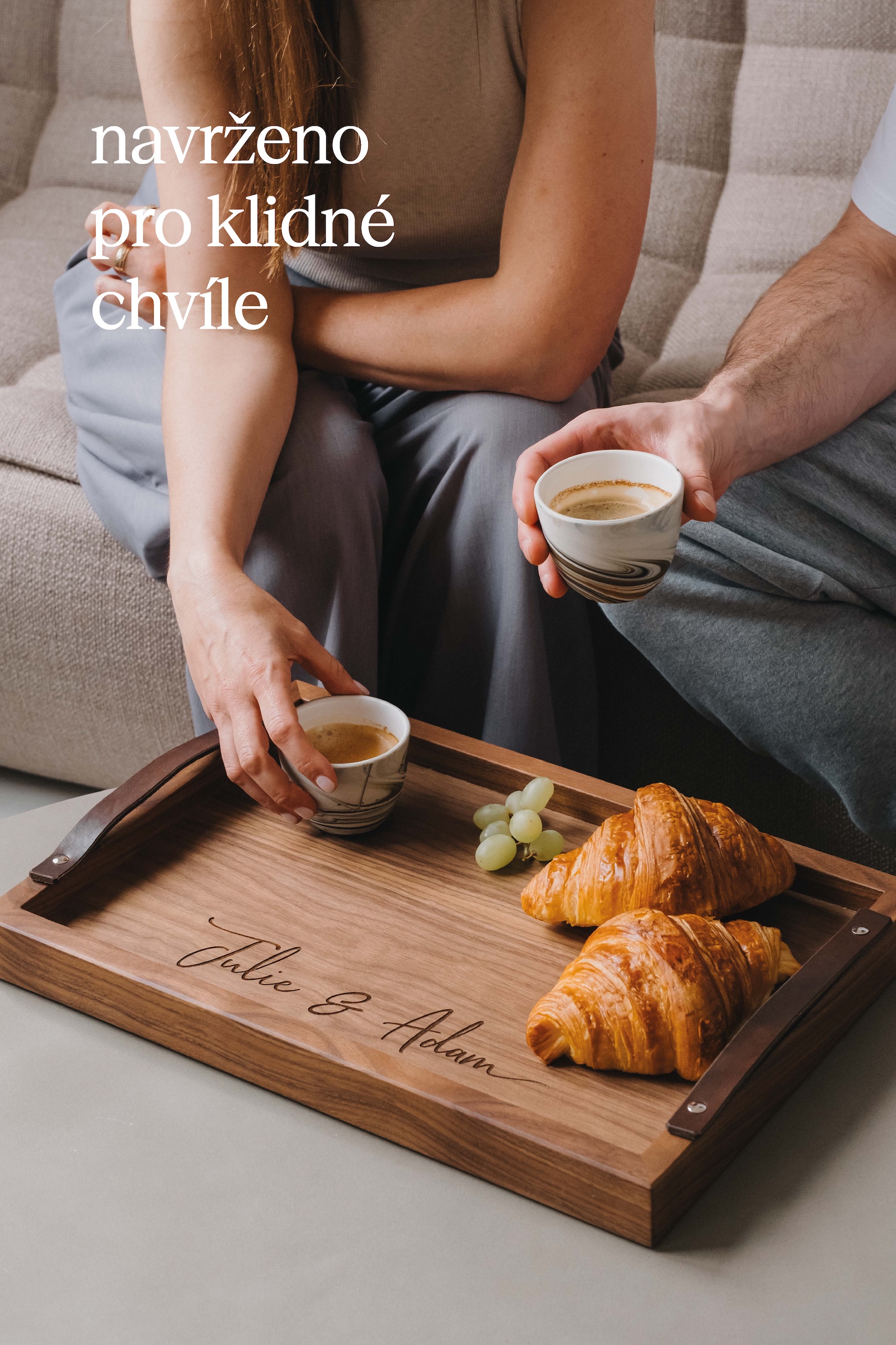 Velký dřevěný podnos