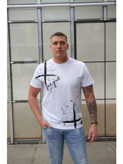 Bílé basic triko s ručně designovaným motivem Made by Arrogant