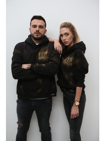 GOLD COUPLE