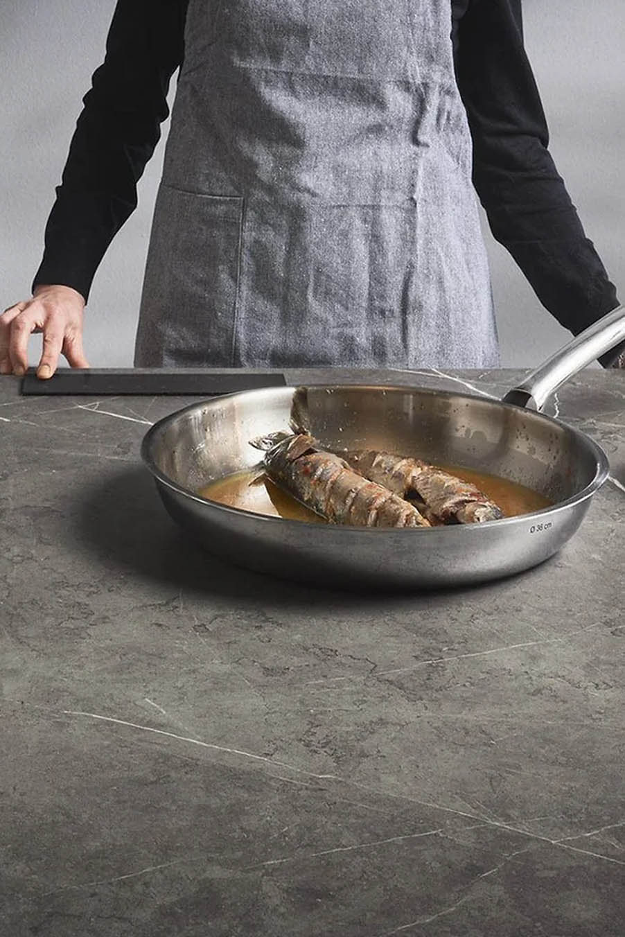 Invisibile induction board