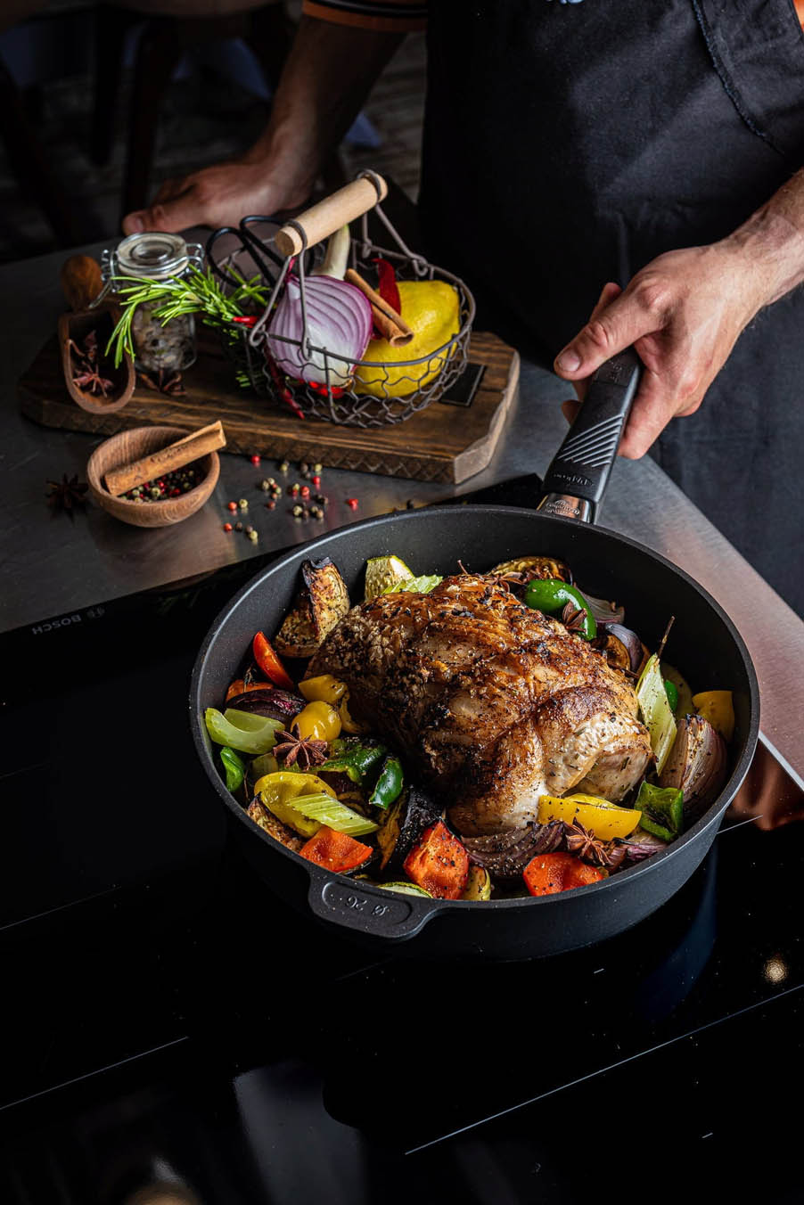 Panev se zvýšeným okrajem Gastrolux
