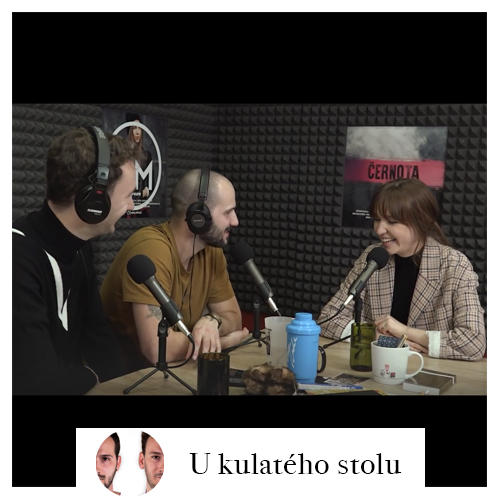 U_kulateho_stolu