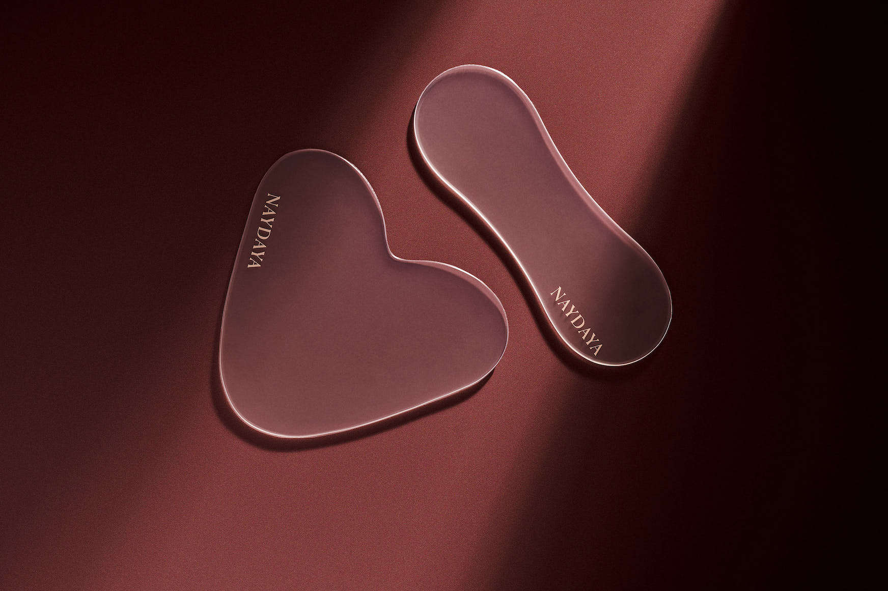 NAYDAYA přináší Silikonové náplasti proti vráskám na krk a dekolt: novou éru v péči o krk a dekolt