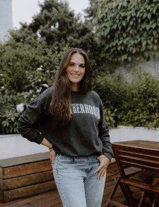 Milé ženy, dívky, slečny, bohyně 🫶🏻 krásný den žen! Upřímně miluju a obdivuju ženy, jak jsme fakt drsné & jemné. Silné &...