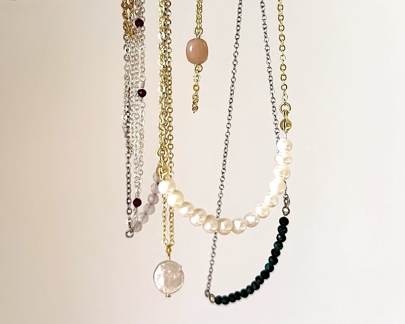 PÉČE O ŠPERKY A MATERIÁLY