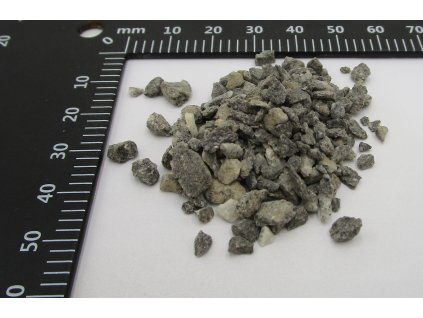 Posypový materiál štěrk 1,4 - 4mm