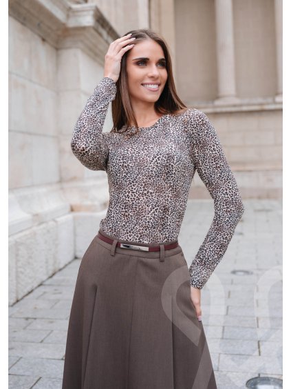 Magenta 2025 tel logozott 3het28