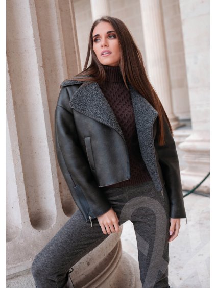 Magenta 2025 tel logozott 3het9