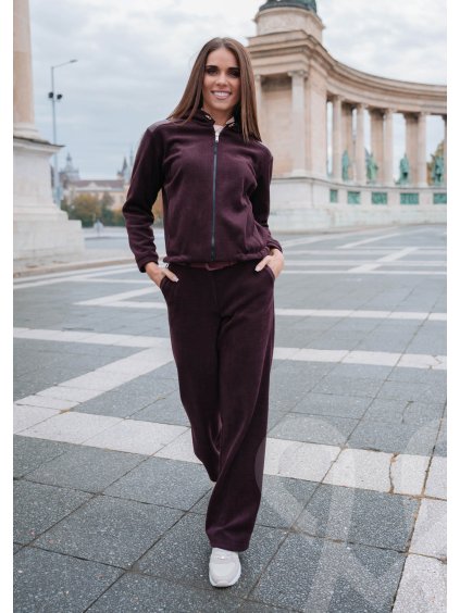 Magenta 2025 tel logozott 4het29