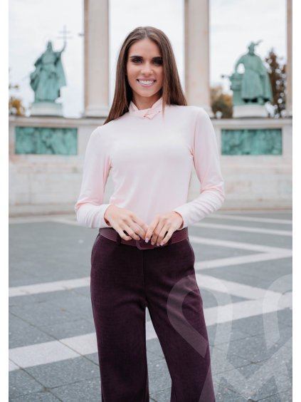 Magenta 2025 tel logozott 4het27