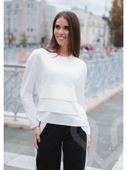 Magenta 2025 tel logozott 4het39