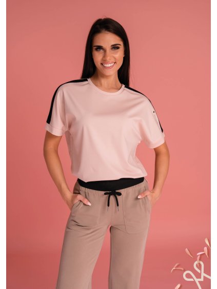 Magenta 2026 tavasz logozott 2het31