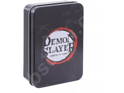 demon slayer hraci kartyy v plechove krabicce