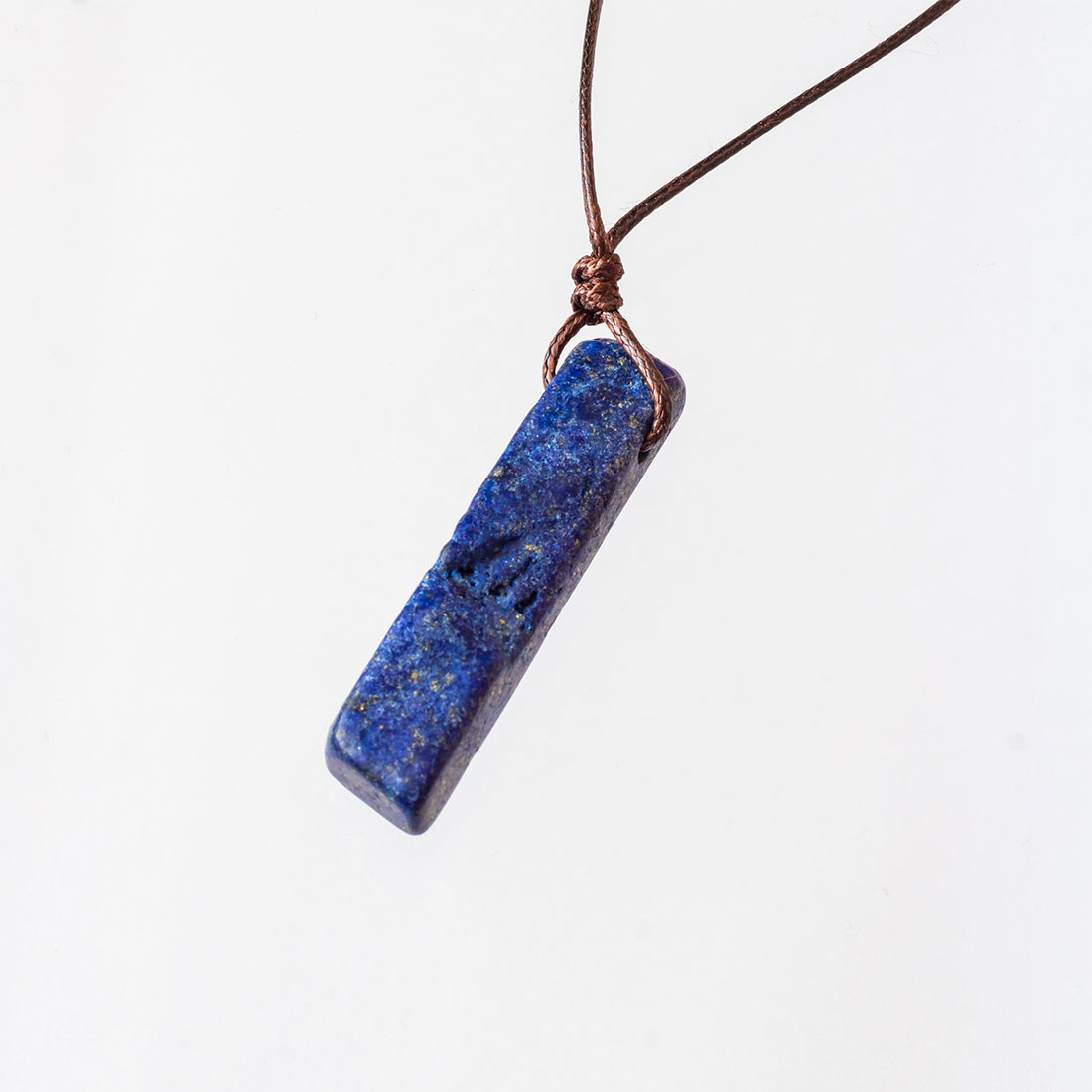 lapis-lazuli-nahrdelnikň