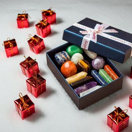 Darčeková krabička sada 14 kameňov a kryštálov edited 1