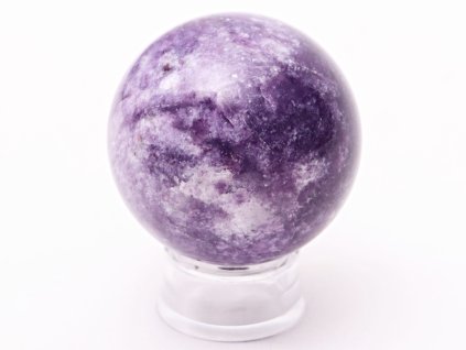 Lepidolit kula 53 mm 210 g naturalny kamień Lepidolit + drewniana podstawka #345