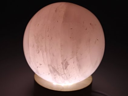Růženín koule 82 mm 720g přírodní kámen + dřevěný LED podstavec #449
