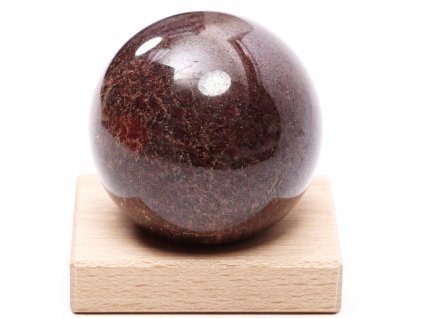 Granát koule 71 mm 670g přírodní kámen + dřevěný podstavec #474