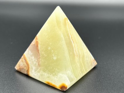 Aragonit pyramida 5 x 5 cm - TOP kvalita #K516 - leštěná aragonitová pyramida