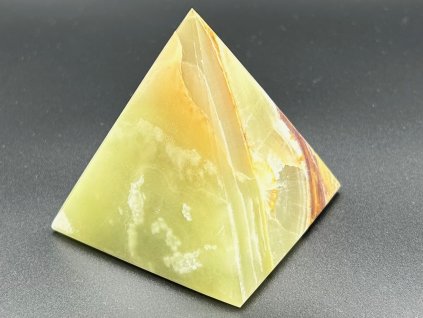 Aragonit pyramida 6,2 x 6,2 cm - TOP kvalita #K520 - leštěná aragonitová pyramida
