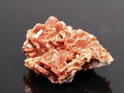 Vanadinit sbírkový minerál 10 - 15 g  Maroko #VD02