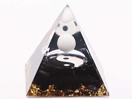 Orgonit pyramida 5x5 cm symbol feng shui – ochrana a harmonie #OR037 obsidián kameny