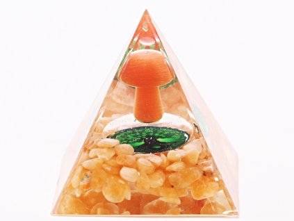 Orgonitová pyramida 5x5 cm s dekorací HOUBY #OR158