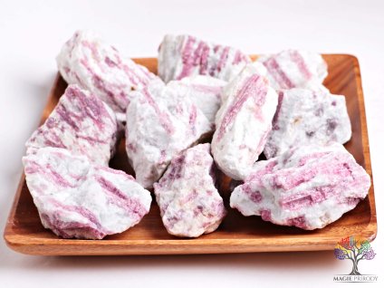 Rubelit surowy 5–15 cm – najwyższa jakość 500 g – różowy turmalin