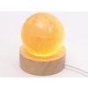Kula kalcytu 55 mm 239 g naturalny kamień + drewniana podstawa z diodą LED #379