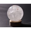 Křišťál koule 79 mm 686g přírodní kámen + LED dřevěný podstavec #A377