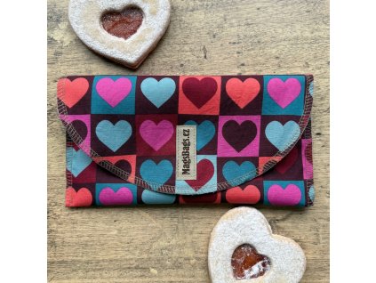 velká svačinová kapsa, barevná srdce MagsBags.cz