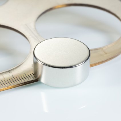 Neodymový magnet válec pr.22,8x10 N 80 °C, VMM10-N50 (Počet kusů 1 ks)