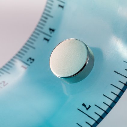 Neodymový magnet válec pr.11x4 N 80 °C, VMM7-N42 (Počet kusů 1 ks)