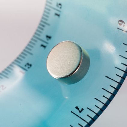 Neodymový magnet válec pr.11x5 N 80 °C, VMM7-N42 (Počet kusů 1 ks)