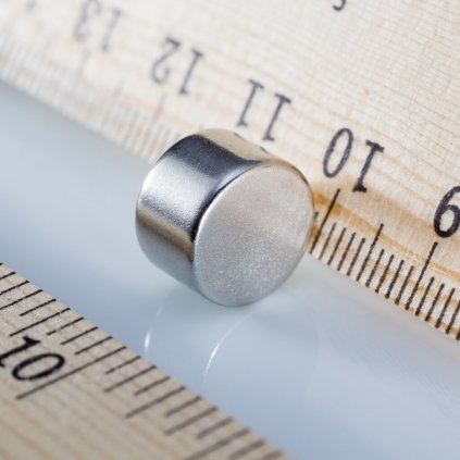 Neodymový magnet válec pr.11x7 N 80 °C, VMM7-N42 (Počet kusů 1 ks)