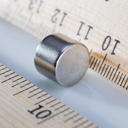 Neodymový magnet válec pr.11x8 N 80 °C, VMM7-N42 (Počet kusů 1 ks)