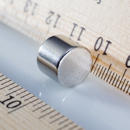 Neodymový magnet válec pr.11x9 N 80 °C, VMM7-N42 (Počet kusů 1 ks)