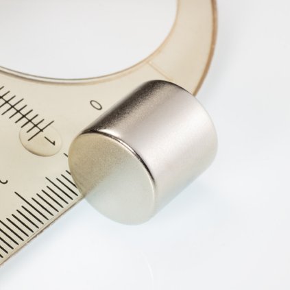 Neodymový magnet válec pr.14x14 N 80 °C, VMM7-N42 (Počet kusů 1 ks)