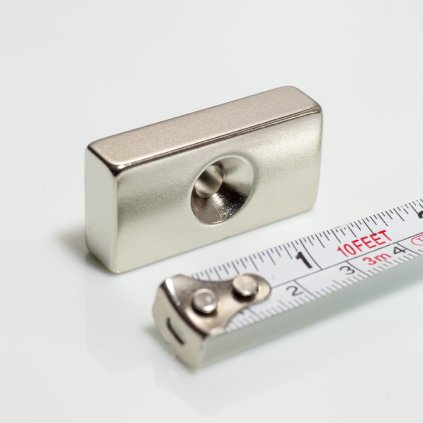 3637 neodymovy magnet kvadr 40x20x10xr95 n 80 c vmm10 n50