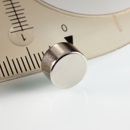 Neodymový magnet válec pr.9x5 N 80 °C, VMM10-N50 (Počet kusů 1 ks)