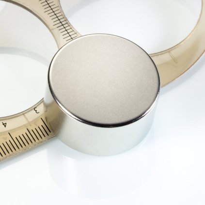 Neodymový magnet válec pr.30x15 N 80 °C, VMM7-N42 (Počet kusů 1 ks)