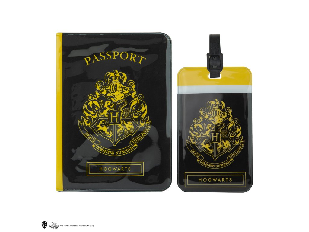 TagPassportCoverSet Hogwarts Product 1 4895205604247