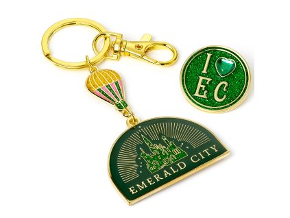 5055583462108 Přívěsek na klíče a odznak, dárková sada Emerald City, Wicked